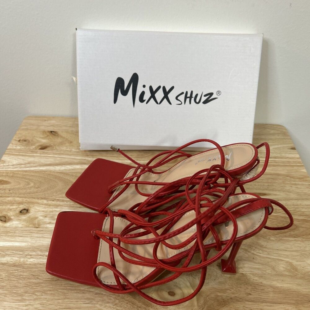 Mixx Shuz Nicky Red Lace Up Strappy Square Toe Heels Sandals Sz 10